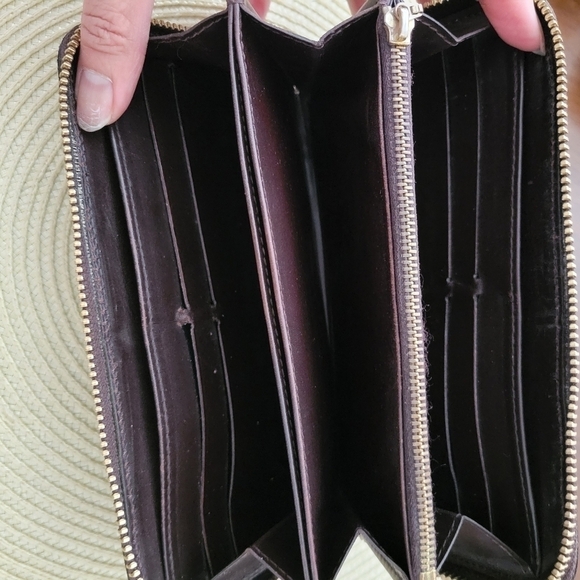 Louis Vuitton Vernis Zippy Wallet - Picture 8 of 10